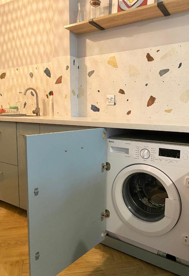 Close To Metro, 8 Minutes To Centrum And Near Airport Warszawa